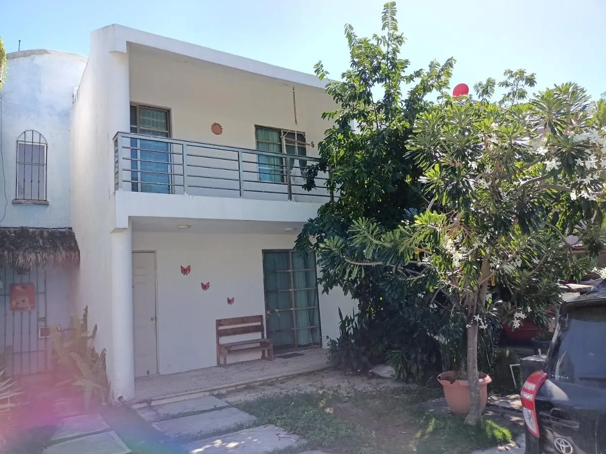 הוילה פלאייה דל כרמן Casa Playense Con Alberca Privada בית נופש
